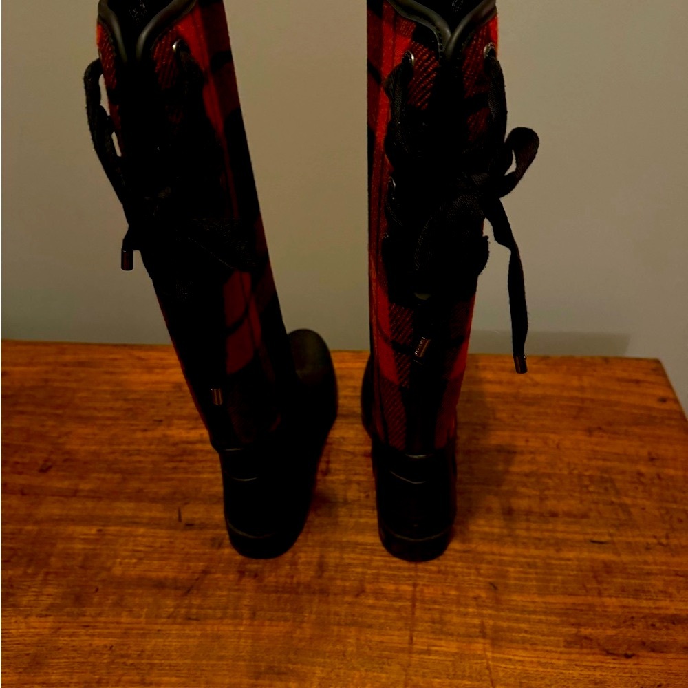 Coach Buffalo Plaid Boots Size 8 - Picture 3 of 5